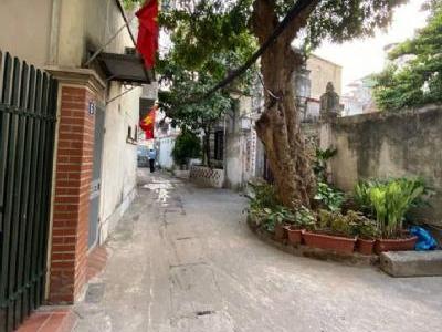Chính chủ cần bán gấp nhà tại Trích Sài, 150m ra Hồ Tây LH 0975295553
